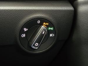 Volkswagen T-Roc 2.0TSI 4Motion R-Line - Image 13