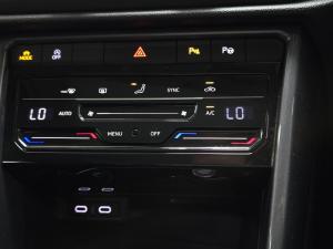 Volkswagen T-Roc 2.0TSI 4Motion R-Line - Image 16