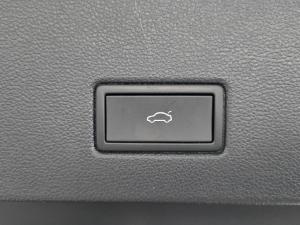 Volkswagen T-Roc 2.0TSI 4Motion R-Line - Image 18
