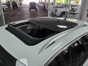 Volkswagen T-Roc 2.0TSI 4Motion R-Line - Image 25