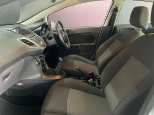 Ford Fiesta 5-door 1.4 Ambiente (aircon+audio) - Image 4