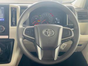 Toyota Quantum 2.8 LWB bus 11-seater GL - Image 12