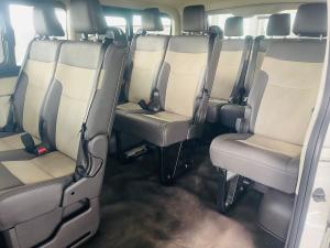 Toyota Quantum 2.8 LWB bus 11-seater GL - Image 9