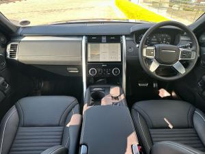 Land Rover Discovery D300 R-Dynamic HSE - Image 9