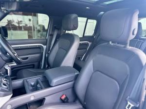 Land Rover Defender 110 D300 X-Dynamic HSE - Image 9