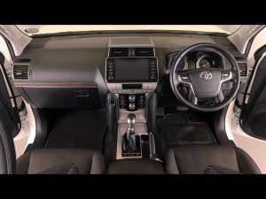 Toyota Land Cruiser Prado 4.0 VX - Image 6