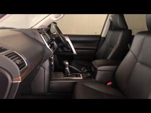 Toyota Land Cruiser Prado 4.0 VX - Image 7