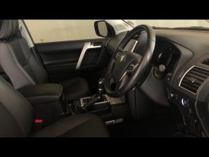Toyota Land Cruiser Prado 4.0 VX - Image 10