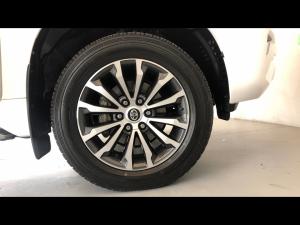 Toyota Land Cruiser Prado 4.0 VX - Image 17