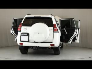 Toyota Land Cruiser Prado 4.0 VX - Image 24