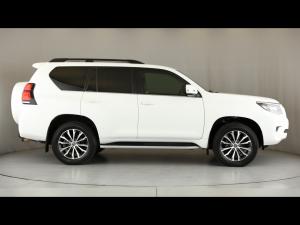 Toyota Land Cruiser Prado 4.0 VX - Image 3
