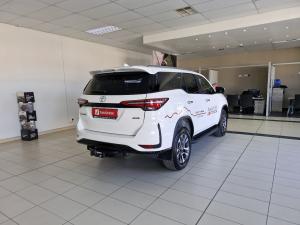 Toyota Fortuner 2.8GD-6 4x4 - Image 2