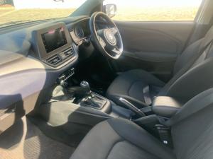 Suzuki Baleno 1.5 GL manual - Image 7