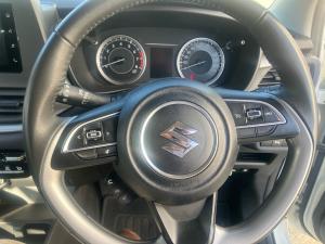 Suzuki Baleno 1.5 GL manual - Image 8
