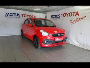 Toyota Vitz 1.0 XR manual - Image 1