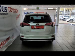 Toyota RAV4 2.0 GX auto - Image 5