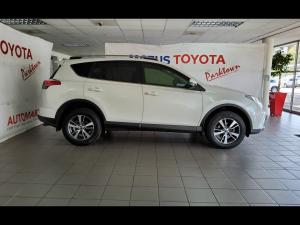 Toyota RAV4 2.0 GX auto - Image 3
