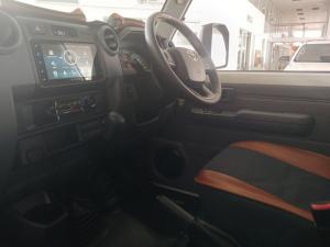 Toyota Land Cruiser 79 2.8 GD-6S/C - Image 7