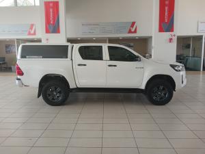 Toyota Hilux 2.4 GD-6 Raider 4X4 automaticD/C - Image 3