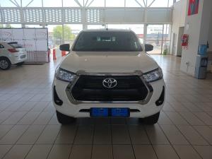 Toyota Hilux 2.4 GD-6 Raider 4X4 automaticD/C - Image 4