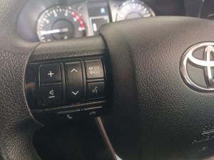 Toyota Hilux 2.4 GD-6 Raider 4X4 automaticD/C - Image 9