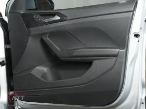 Volkswagen T-CROSS 1.0 TSI Life DSG - Image 16
