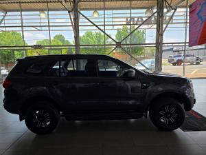 Ford Everest 2.2 TdciXLS automatic - Image 6