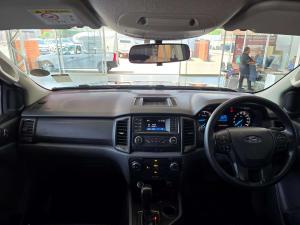 Ford Everest 2.2 TdciXLS automatic - Image 7
