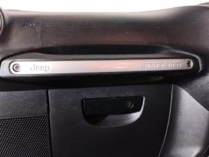 Jeep Wrangler Unlimited 2.8CRD Altitude - Image 17