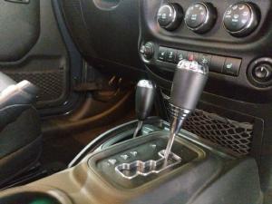 Jeep Wrangler Unlimited 2.8CRD Altitude - Image 19