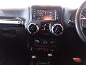 Jeep Wrangler Unlimited 2.8CRD Altitude - Image 20