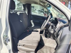 Isuzu D-Max Gen 6 250c single cab Fleetside - Image 5