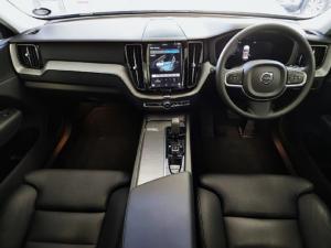 Volvo XC60 B5 AWD Essential - Image 5