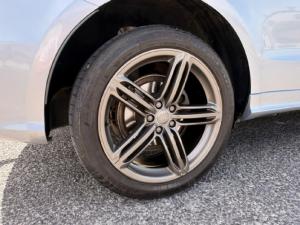 Audi Q5 2.0TDI S quattro auto - Image 9