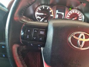 Toyota Hilux 2.8GD-6 double cab Raider auto - Image 11