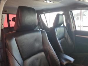 Toyota Hilux 2.8GD-6 double cab Raider auto - Image 19