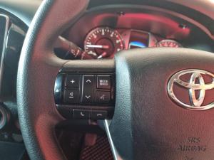 Toyota Hilux 2.4GD-6 Xtra cab Raider manual - Image 11