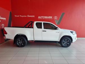 Toyota Hilux 2.4GD-6 Xtra cab Raider manual - Image 2