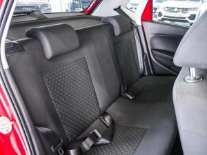 Volkswagen Polo Vivo hatch 1.4 - Image 13