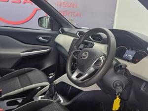 Nissan Magnite 1.0 Turbo Visia - Image 11