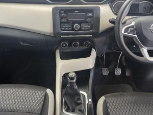 Nissan Magnite 1.0 Turbo Visia - Image 13