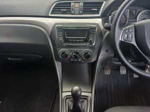 Suzuki Ciaz 1.5 GL manual - Image 12