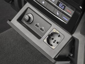 Volkswagen Touareg V6 TDI R-Line - Image 12