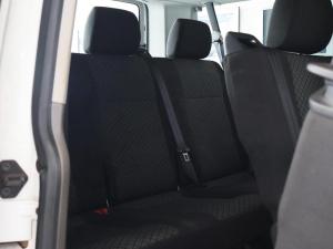 Volkswagen Transporter 2.0TDI Kombi SWB Trendline auto - Image 14