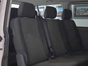Volkswagen Transporter 2.0TDI Kombi SWB Trendline auto - Image 17