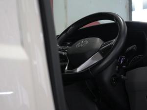 Volkswagen Transporter 2.0TDI Kombi SWB Trendline auto - Image 18