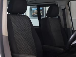 Volkswagen Transporter 2.0TDI Kombi SWB Trendline auto - Image 23