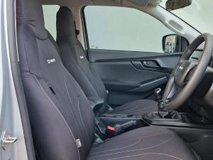 Isuzu D-Max 1.9TD double cab L manual - Image 13