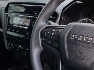 Isuzu D-Max 1.9TD double cab L manual - Image 15