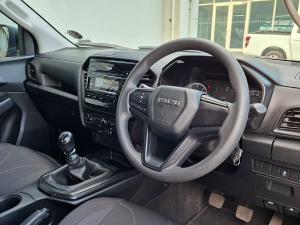 Isuzu D-Max 1.9TD double cab L manual - Image 16